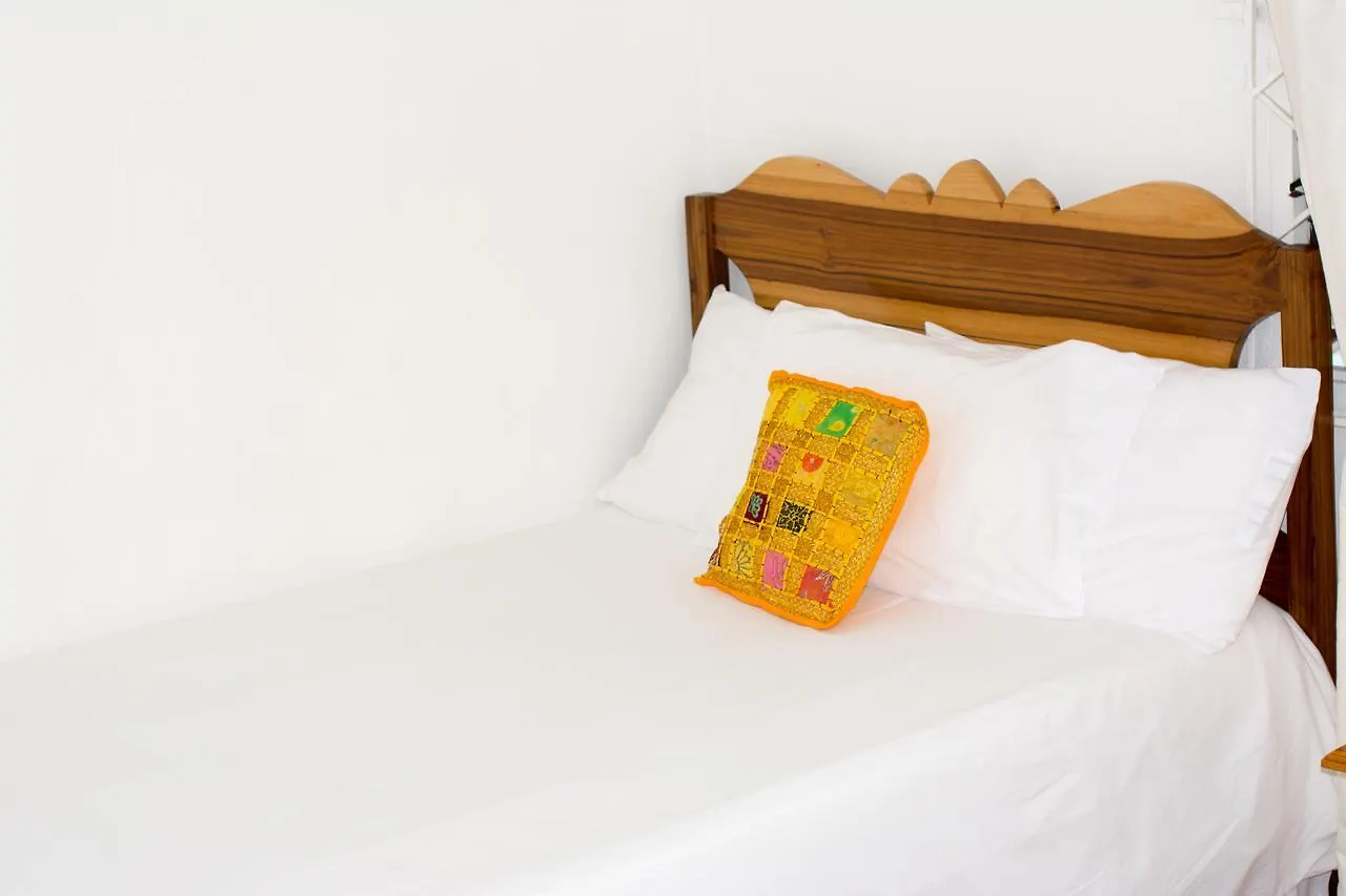 Portland Riverside Retreat 포트안토니오 B&B